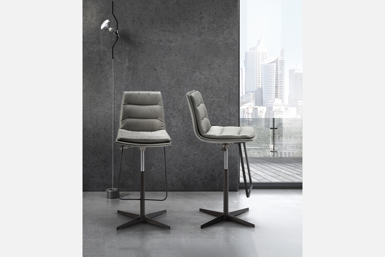 LADY STOOL_4 façons